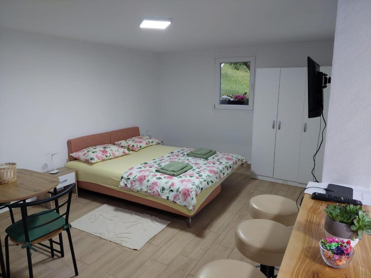 Apartmani Kuljanin دونيي ميلانوفاتس الغرفة الصورة